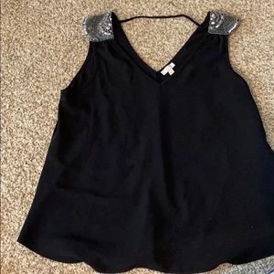 Shoulder detail tank top
